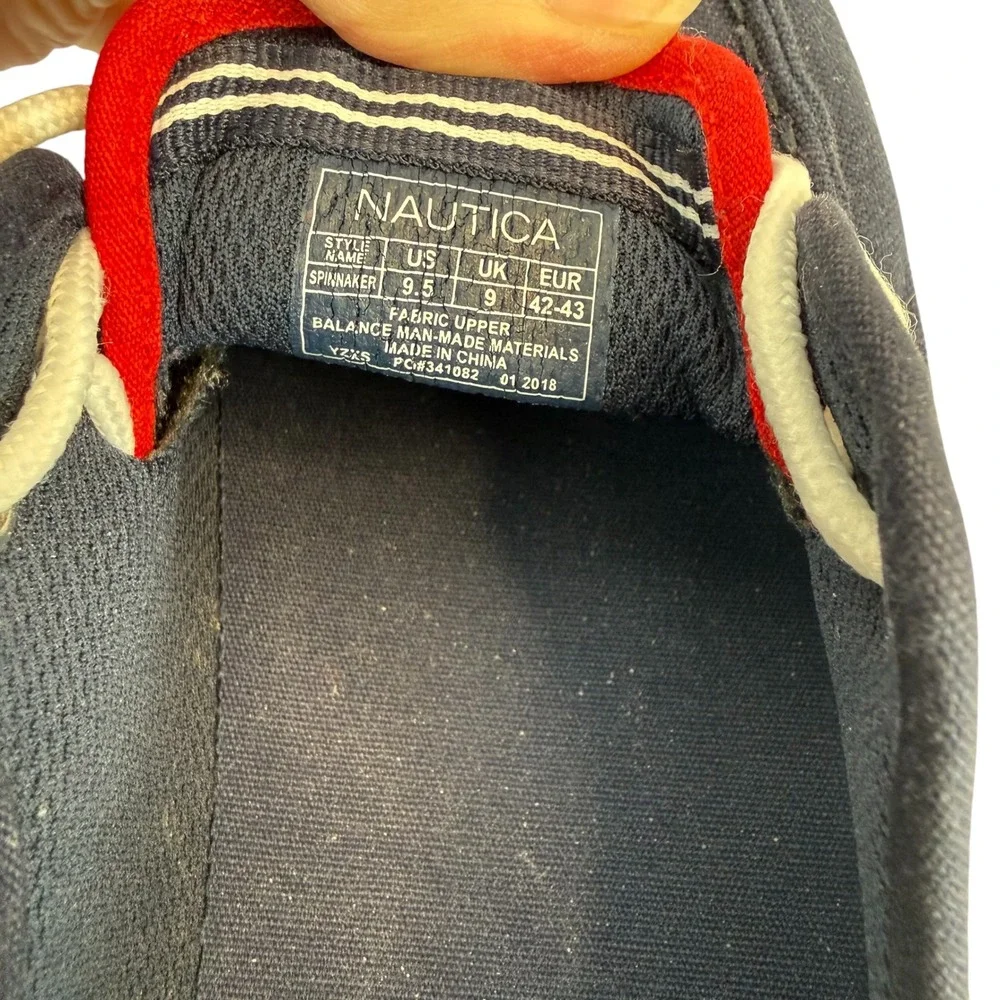 Nautica Spinnaker Boat Shoes 9.5 Navy Blue Canvas Lace Up Nautical Sneaker